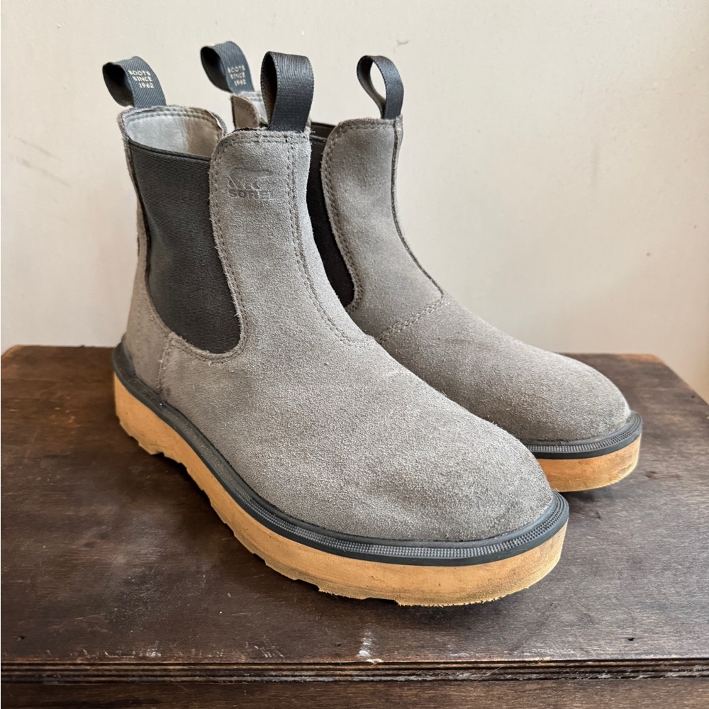 Sorel Gray Suede Boots